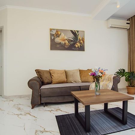 Ekaterine'S Apartments Μπατούμι Εξωτερικό φωτογραφία