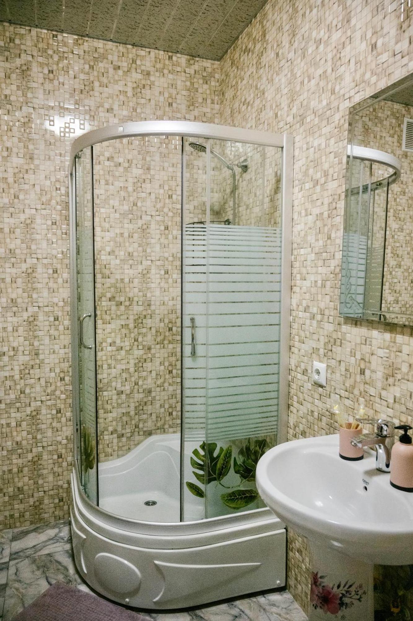 Ekaterine'S Apartments Μπατούμι Δωμάτιο φωτογραφία